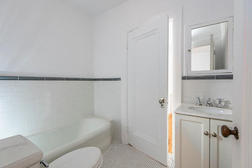 Salle de bains - 3244 Boul. The Boulevard, Westmount, QC - Indoor Photo Showing Bathroom