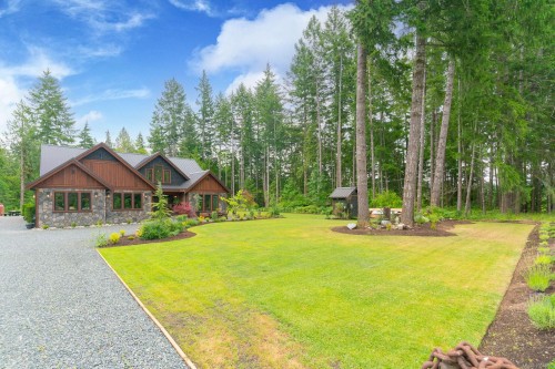 5625 Willow Rd, Port Alberni, BC 