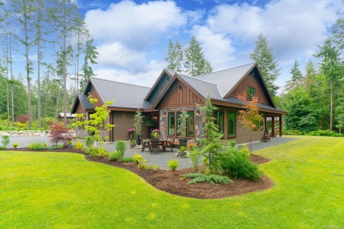 5625 Willow Rd, Port Alberni, BC 