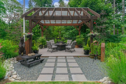 5625 Willow Rd, Port Alberni, BC 