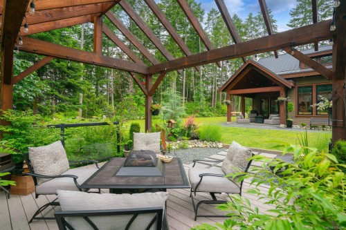 5625 Willow Rd, Port Alberni, BC 