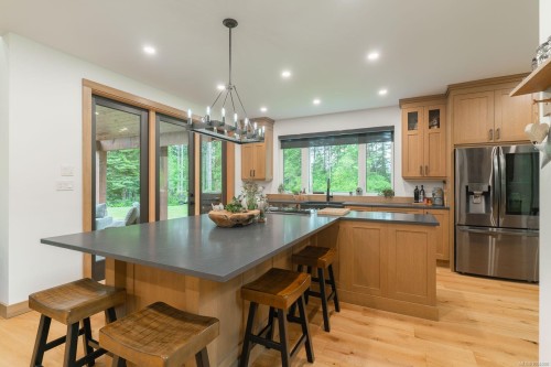 5625 Willow Rd, Port Alberni, BC 