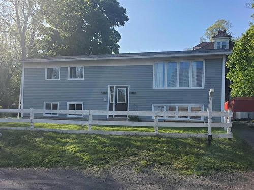 26 St Andrews Street, Pictou, NS 