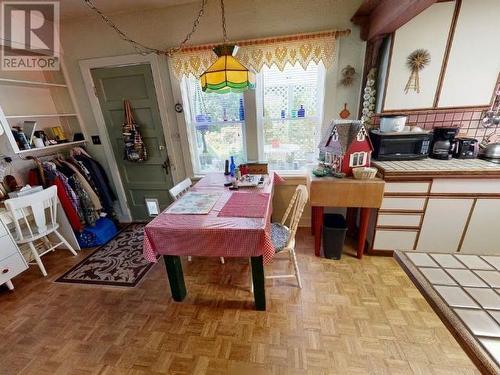 12123 Scotch Fir Point Rd, Powell River, BC - Indoor