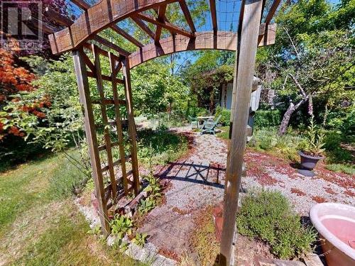 12123 Scotch Fir Point Rd, Powell River, BC - Outdoor