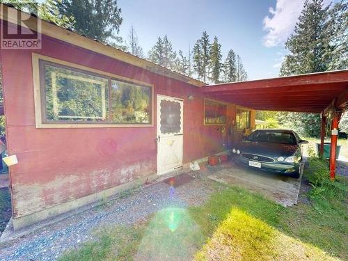 12123 Scotch Fir Point Rd, Powell River, BC - Outdoor