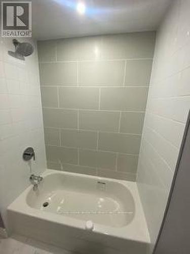 A - 24 Springbrook Drive, Peterborough, ON - Indoor Photo Showing Bathroom