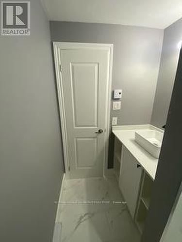 A - 24 Springbrook Drive, Peterborough, ON - Indoor Photo Showing Bathroom