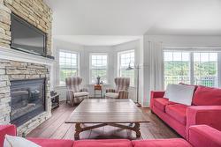 17Z Av. des Érables  Saint-Sauveur, QC J0R 1R4