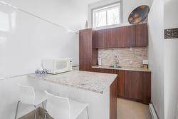 Kitchenette - 