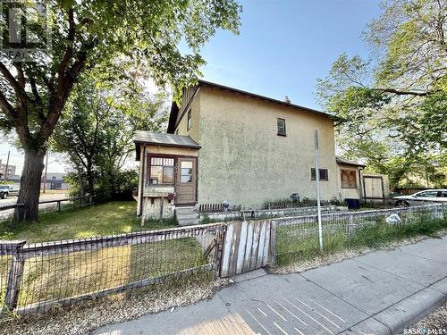 202 24Th Street W, Saskatoon, SK - Outdoor