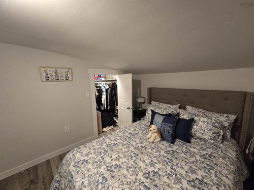 2005 East Prince Street, Salmon River, NS 