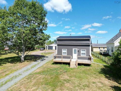 2005 East Prince Street, Salmon River, NS 