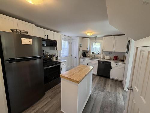 2005 East Prince Street, Salmon River, NS 