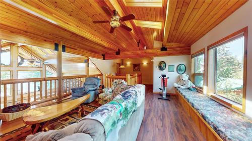 1528 Tie Lake Loop Road, Jaffray, BC - Indoor Photo Showing Other Room