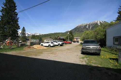 502 522 542 5Th Avenue, Fernie, BC - Outdoor
