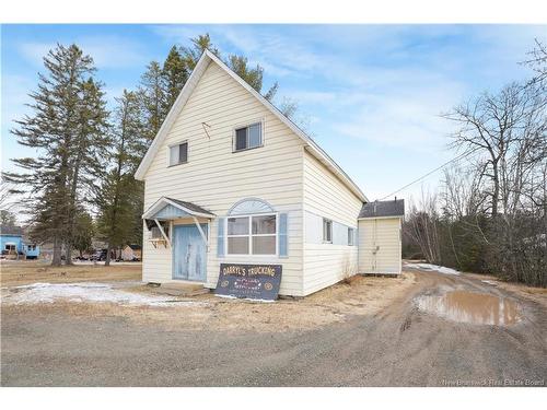 764 Pleasant Dr, Minto, NB 