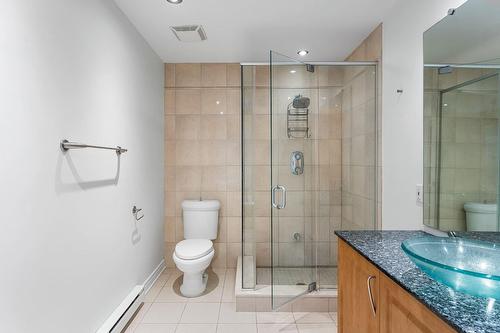 Ensuite bathroom - 4389 Boul. Décarie, Montréal (Côte-Des-Neiges/Notre-Dame-De-Grâce), QC 