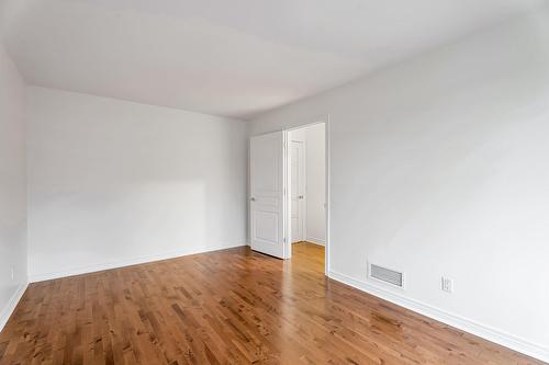 Primary bedroom - 4389 Boul. Décarie, Montréal (Côte-Des-Neiges/Notre-Dame-De-Grâce), QC 