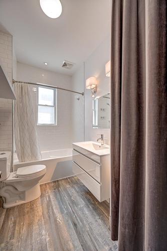 Bathroom - 2263  - 2269 Rue St-Germain, Montréal (Mercier/Hochelaga-Maisonneuve), QC - Indoor Photo Showing Bathroom