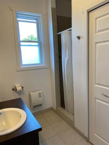 Bathroom - 2263  - 2269 Rue St-Germain, Montréal (Mercier/Hochelaga-Maisonneuve), QC - Indoor Photo Showing Bathroom