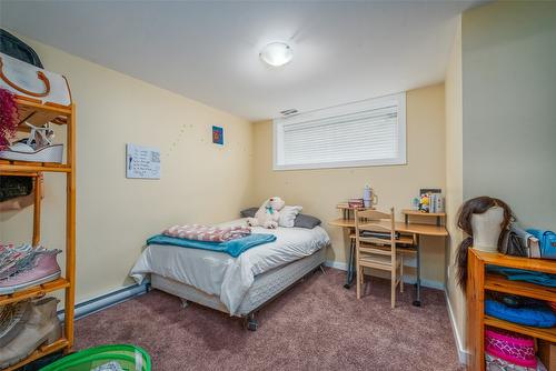 106-690 Lequime Road, Kelowna, BC - Indoor Photo Showing Bedroom