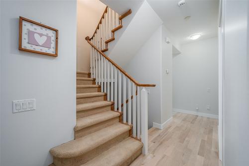 106-690 Lequime Road, Kelowna, BC - Indoor Photo Showing Other Room