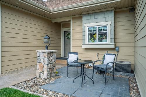 106-690 Lequime Road, Kelowna, BC - Outdoor With Exterior