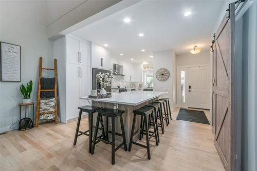 106-690 Lequime Road, Kelowna, BC - Indoor Photo Showing Dining Room