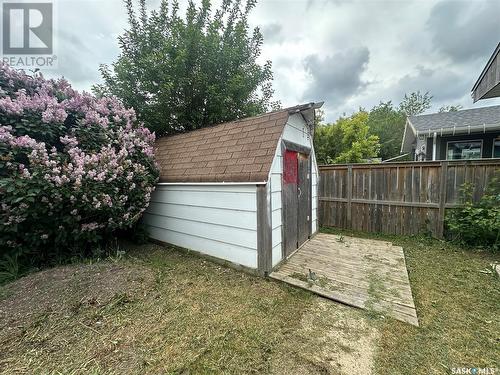 261 Bean Crescent, Weyburn, SK - Outdoor
