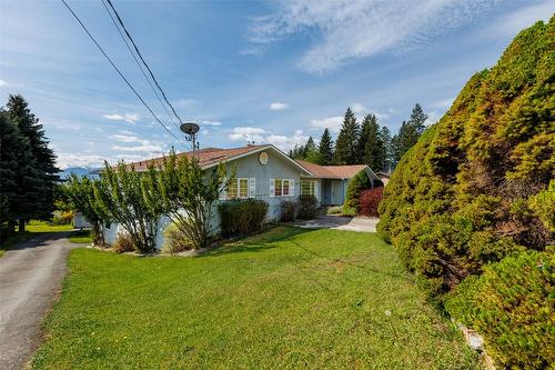 1061 Westview Road, Creston, BC - Outdoor