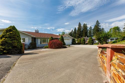 1061 Westview Road, Creston, BC - Outdoor