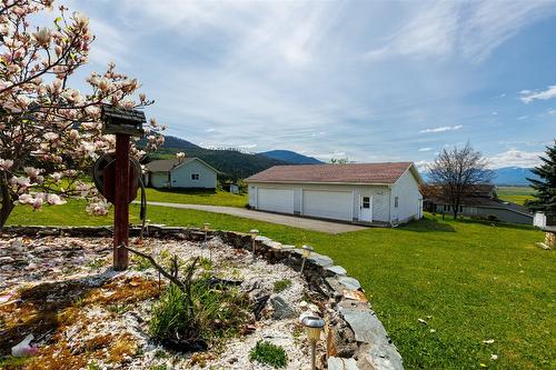 1061 Westview Road, Creston, BC - Outdoor