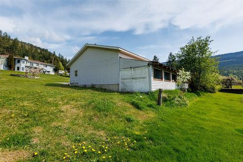1061 Westview Road, Creston, BC - Outdoor