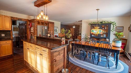 7957 Highway 3, Yahk, BC - Indoor