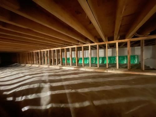 7957 Highway 3, Yahk, BC - Indoor Photo Showing Other Room