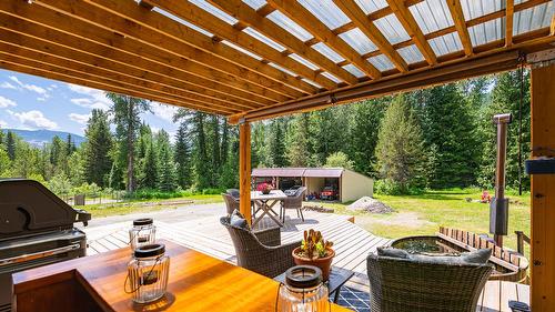 7957 Highway 3, Yahk, BC - Outdoor With Deck Patio Veranda With Exterior