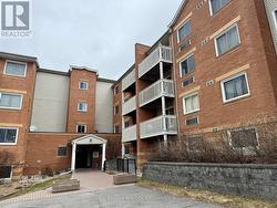 404 - 325 CENTRUM BOULEVARD  Ottawa, ON K1E 3W8