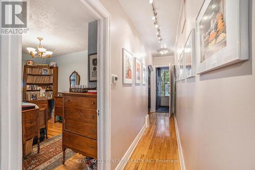 Main Floor + Basement Unit - 327 Richelieu Avenue, Ottawa, ON - Indoor Photo Showing Other Room