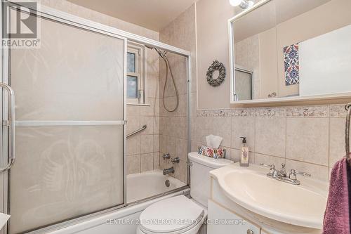 Main Floor + Basement Unit - 327 Richelieu Avenue, Ottawa, ON - Indoor Photo Showing Bathroom