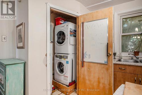 Upstairs Unit - 327 Richelieu Avenue, Ottawa, ON - Indoor Photo Showing Laundry Room