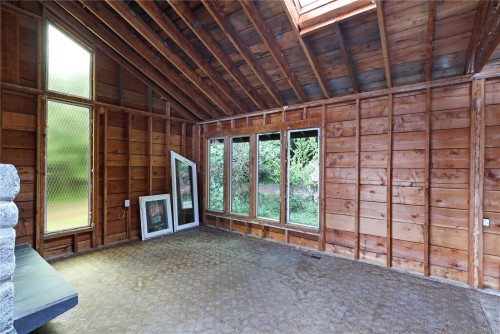 7884 Lenwood Rd, Merville, BC 