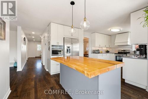 31 Metcalfe Drive, Bradford West Gwillimbury (Bradford), ON - Indoor Photo Showing Kitchen With Upgraded Kitchen