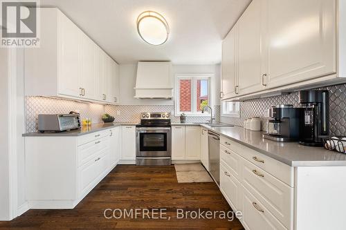 31 Metcalfe Drive, Bradford West Gwillimbury (Bradford), ON - Indoor Photo Showing Kitchen