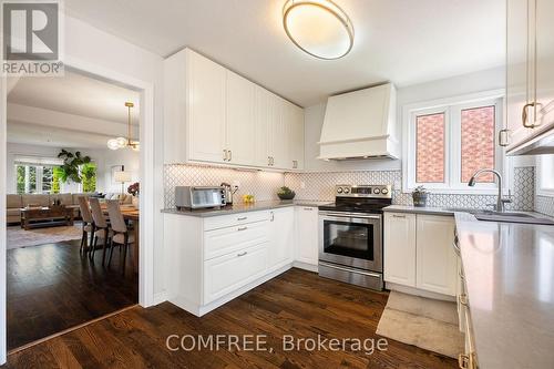 31 Metcalfe Drive, Bradford West Gwillimbury (Bradford), ON - Indoor Photo Showing Kitchen