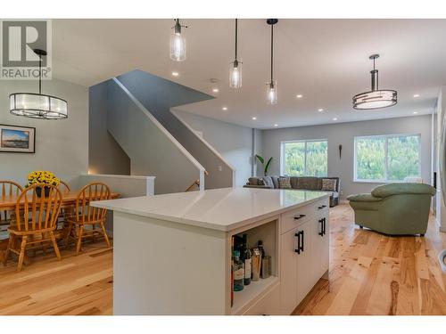 934 Redstone Drive, Rossland, BC - Indoor Photo Showing Dining Room
