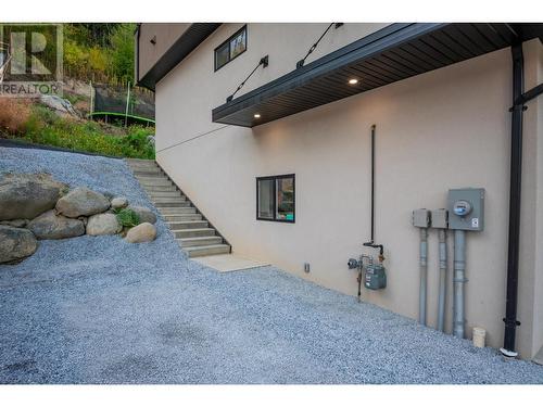 934 Redstone Drive, Rossland, BC - Outdoor With Exterior