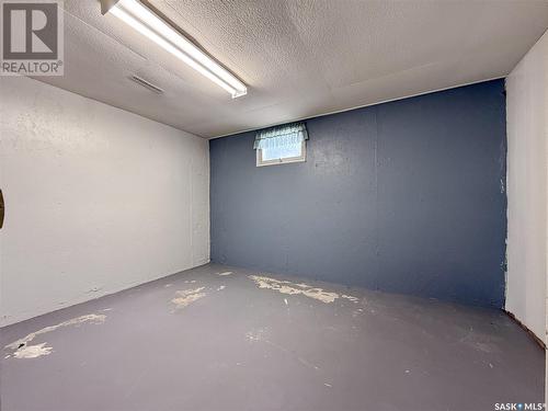 114-116 1St Street E, Climax, SK - Indoor Photo Showing Basement
