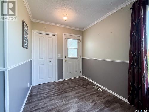 114-116 1St Street E, Climax, SK - Indoor Photo Showing Other Room