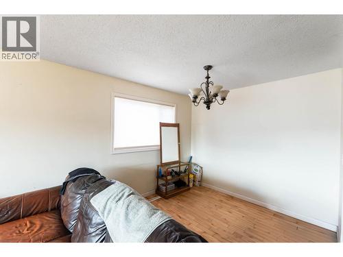 540 Lomond Road, Kelowna, BC - Indoor Photo Showing Bedroom